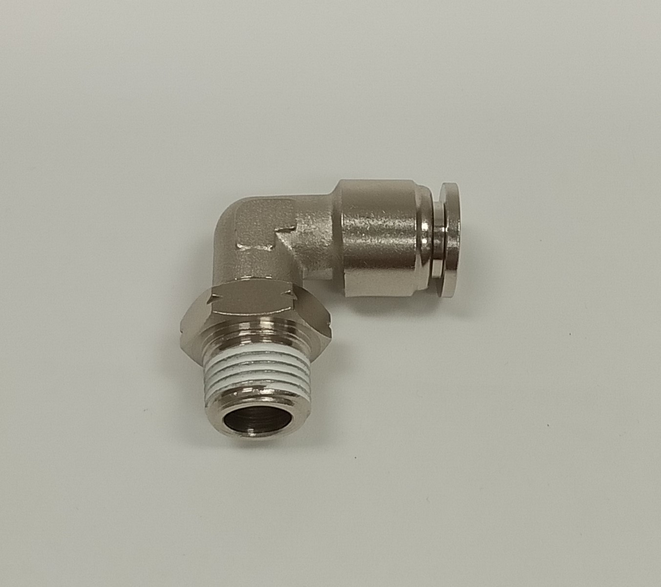 Fitting, Elbow, Swivel, Push-in x MNPT, 1/4" Tube OD x 1/8", Brass, Nickel Plated