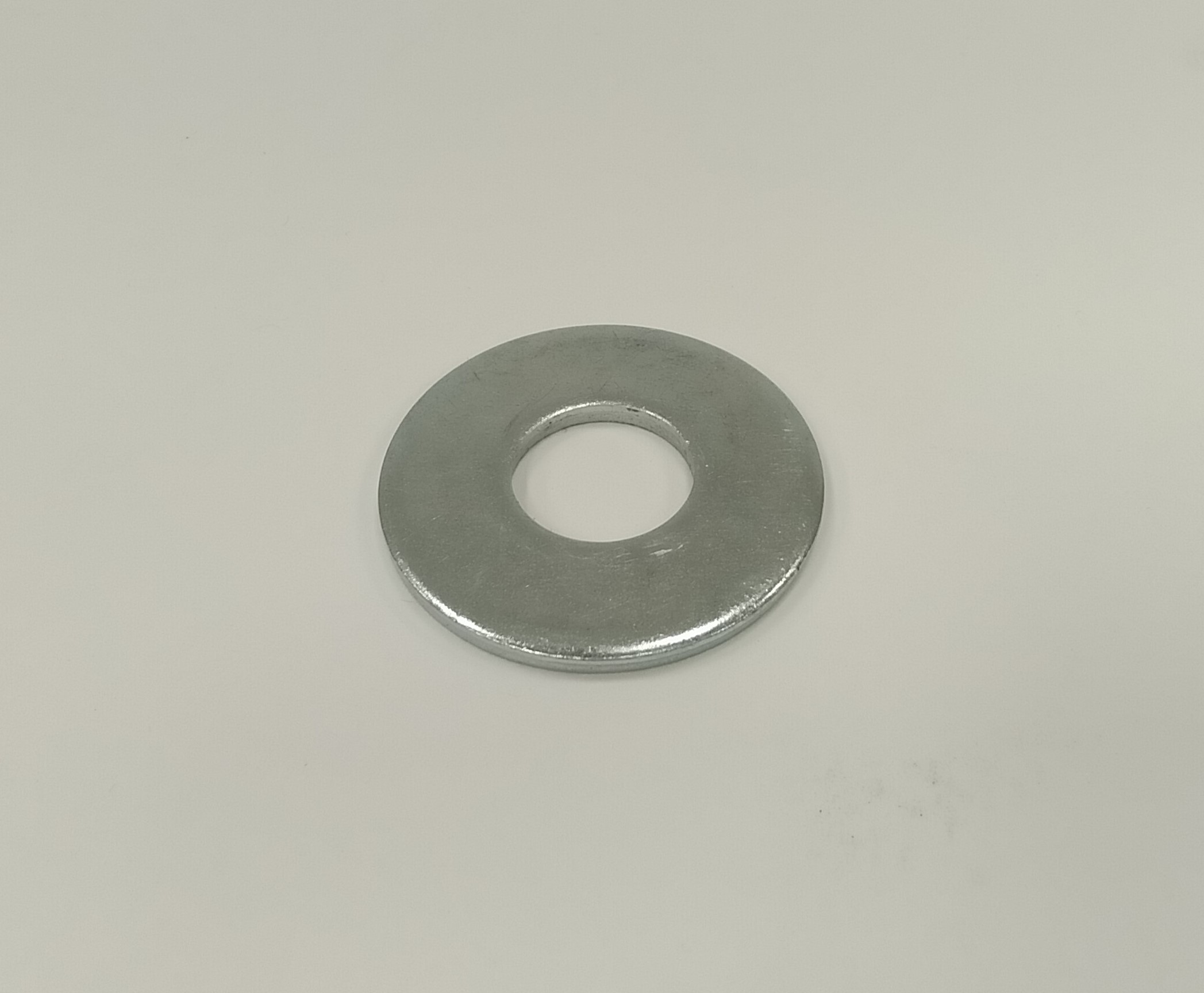 Washer, Flat, 1/2" Bolt Size, 0.562 ID x 1.375 OD x 0.109, Carbon Steel, Clear Zinc, USS