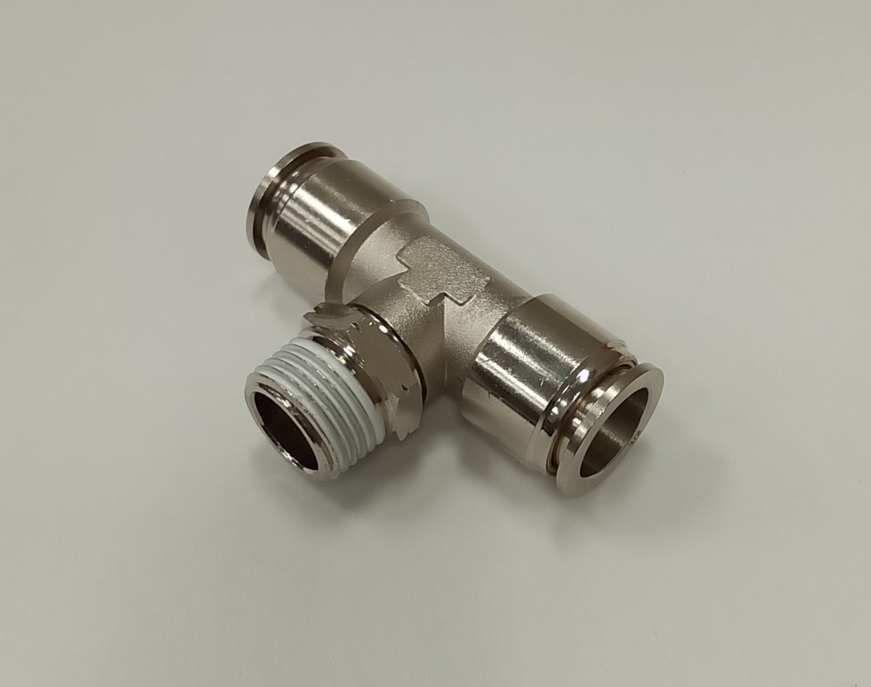Fitting, Branch Tee, Swivel, Push-in x Push-in x MNPT, 1/2" Tube OD X 3/8", Brass, Nickel Plated